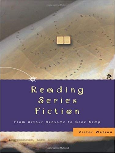 کتاب زبان ریدینگ سریز فیکشن  Reading Series Fiction: From Arthur Ransome to Gene Kemp
