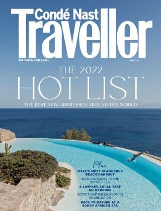 کتاب مجله انگلیسی کنده نست تراولر  Condé Nast Traveller UK - June 2022