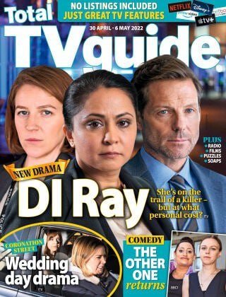 کتاب مجله انگلیسی توتال تی وی گاید  Total TV Guide - 30 April/06 May 2022